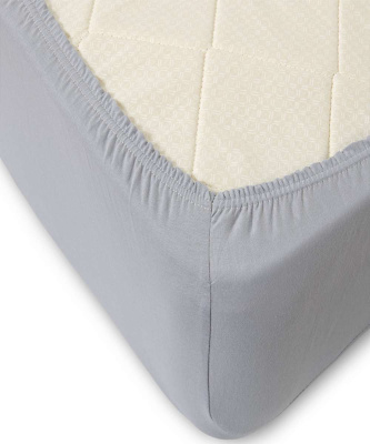 Трикотажная простынь на резинке серый